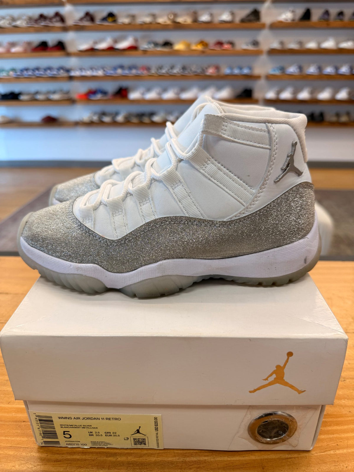 Jordan 11 Retro Pearl (Women's)