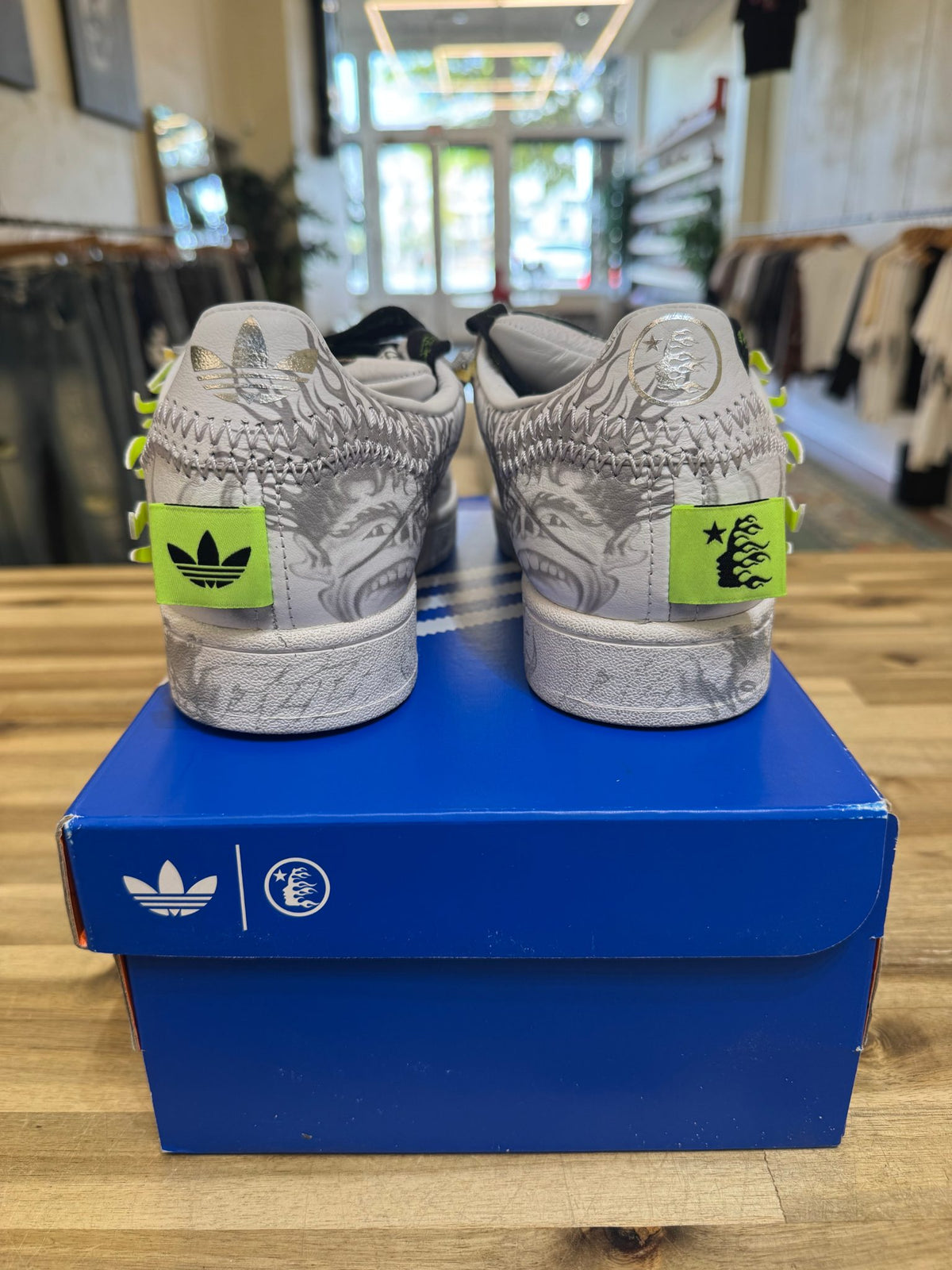 Adidas Superstar Hellstar White